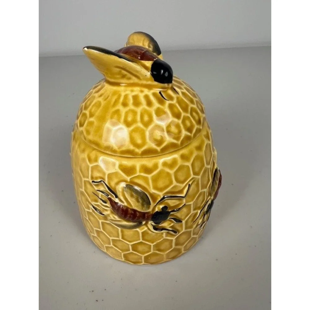 Vintage Ceramic Honeycomb Bee Honey Pot with Notched Lid Yellow 4.5 inch